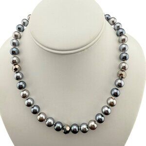 Elegant Gray & Silver Beaded Necklace‎ With Rhinestone Clasp